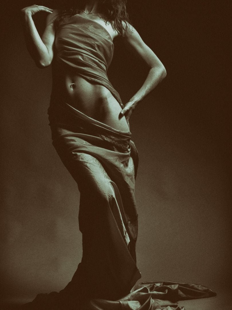 Adult Art Belly Button 1596732